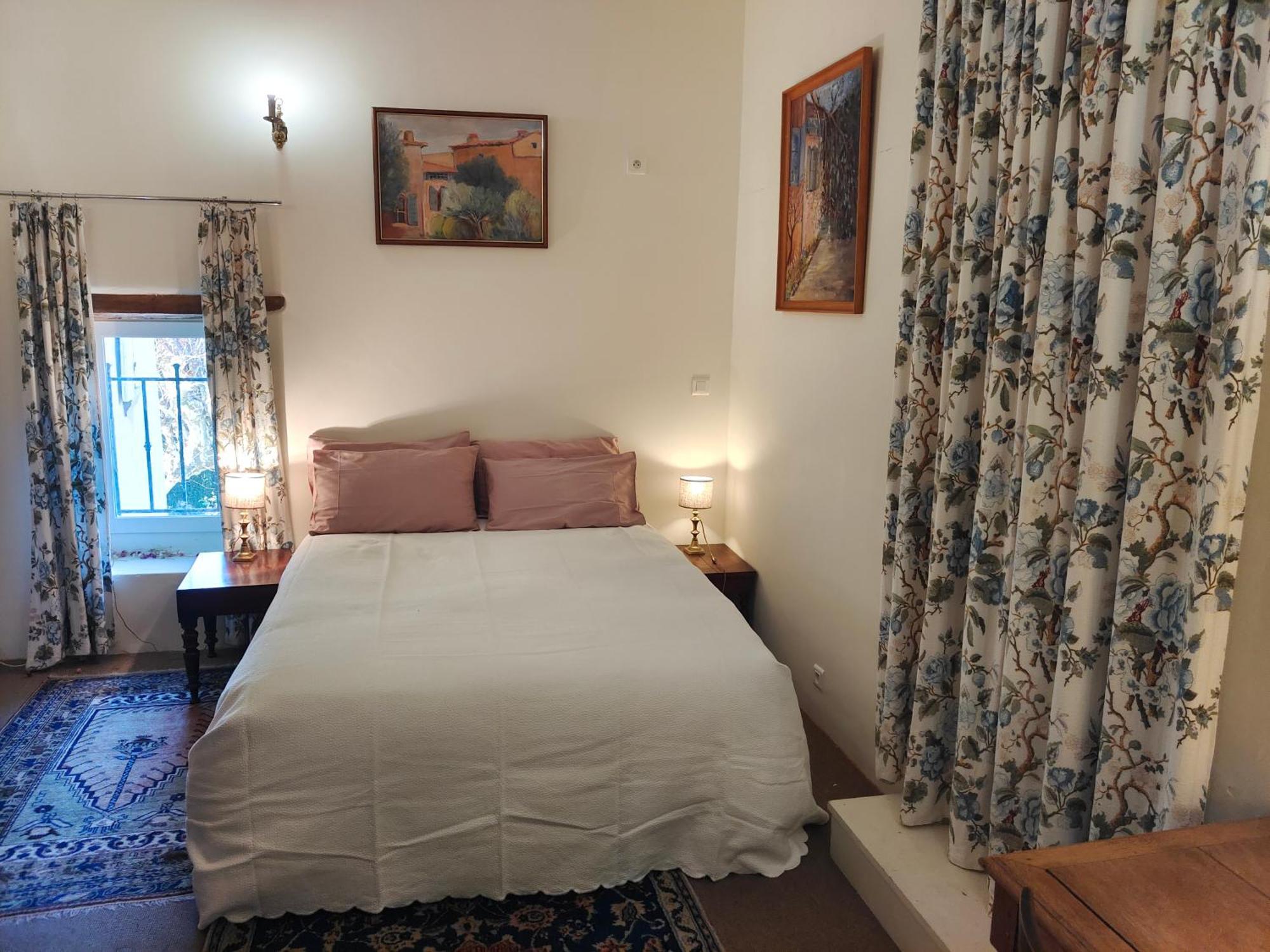 Rue Du Chateau A Cabrieres D'Avignon Bed & Breakfast Eksteriør bilde