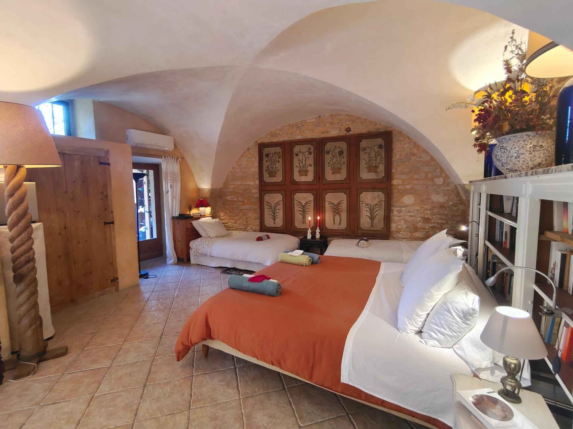 Rue Du Chateau A Cabrieres D'Avignon Bed & Breakfast Eksteriør bilde