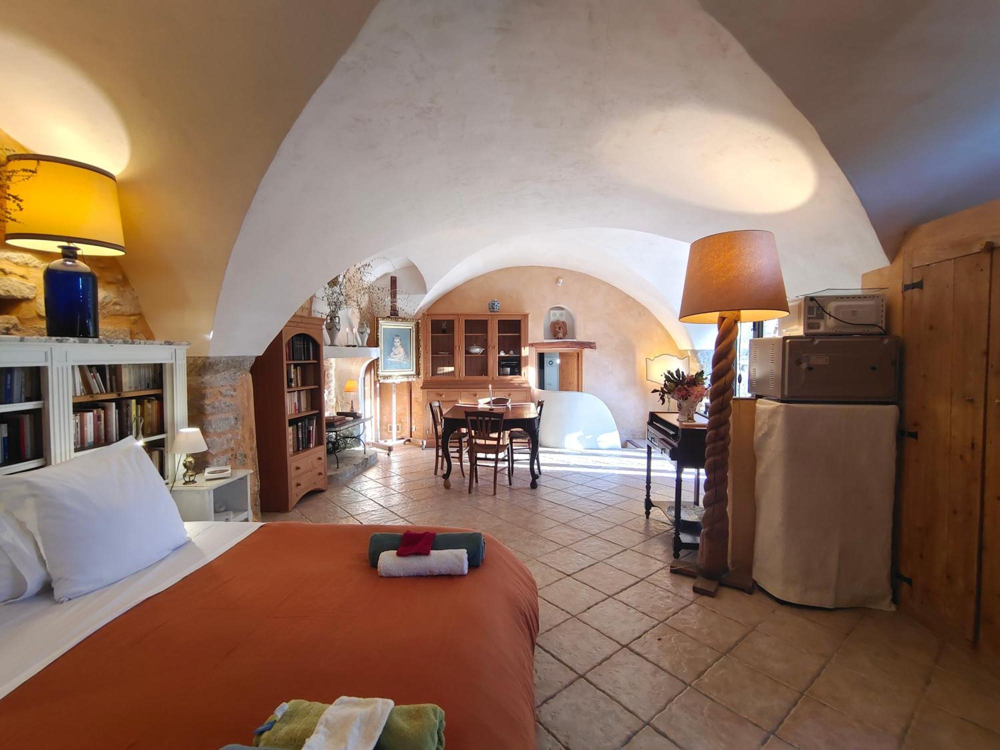 Rue Du Chateau A Cabrieres D'Avignon Bed & Breakfast Eksteriør bilde